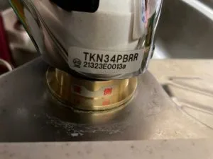 キッチン水栓、TKN34PBRR　メーカーTOTO
